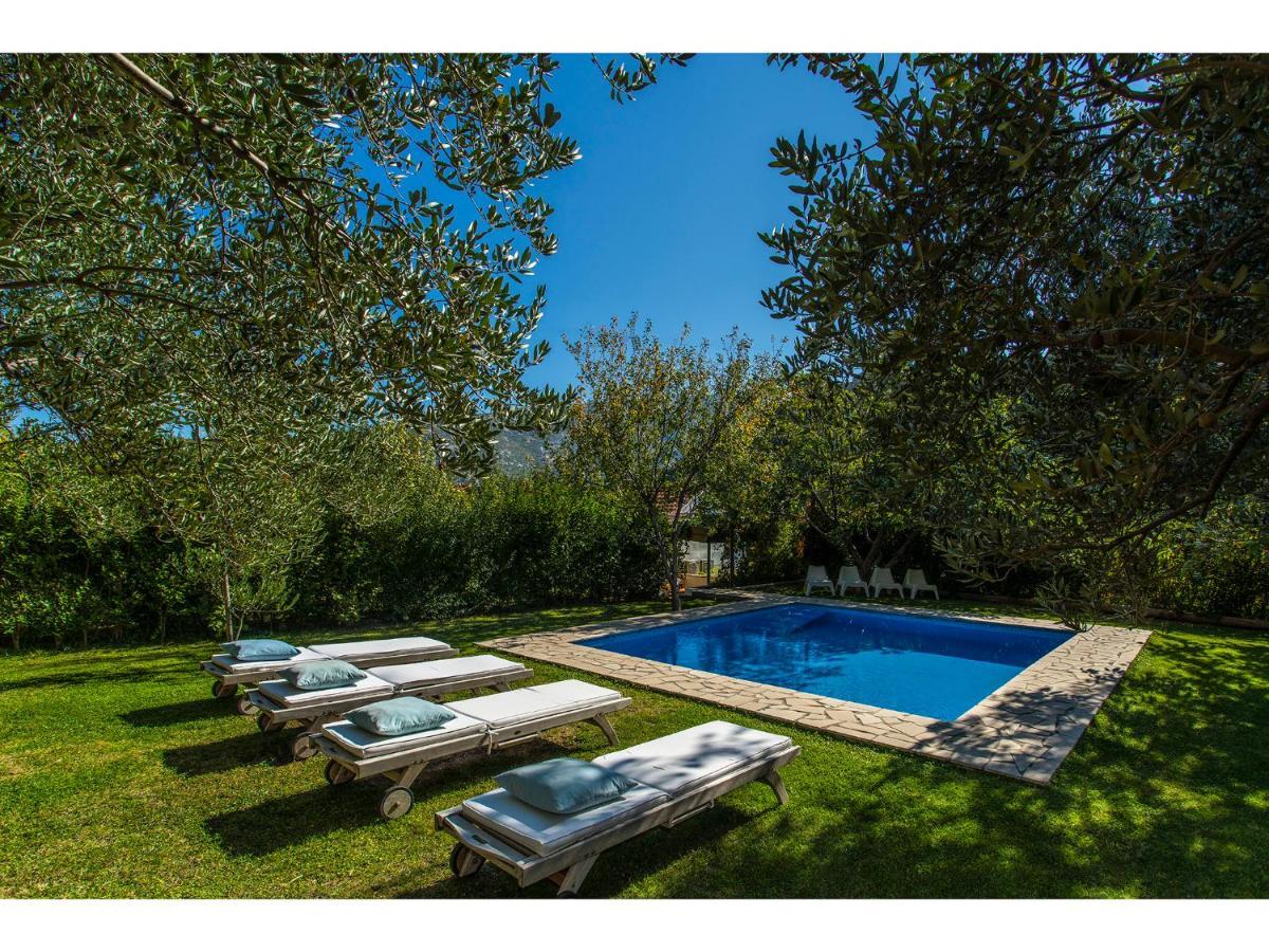 Holiday Home Radic Klis Екстериор снимка